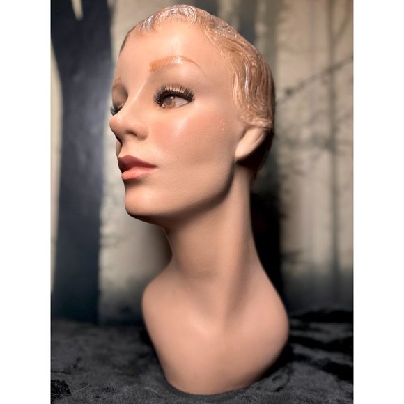 Antique 40s 50s Female Mannequin Head Bust Vintage Woman Hat Jewelry Scarf - Picture 2 of 9